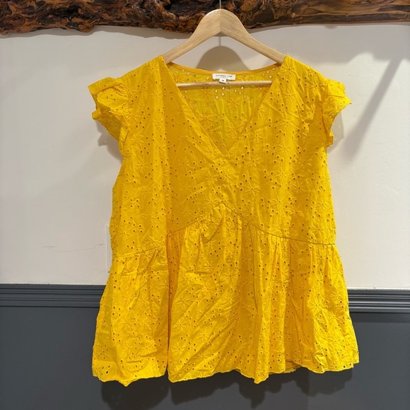 Chic Soul Yellow Peplum Ruffled Eyelet Cap Sleeve Blouse - Picture 1 of 10